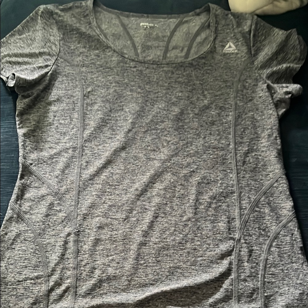 Reebok Gray Fitted Short Sleeve Tee